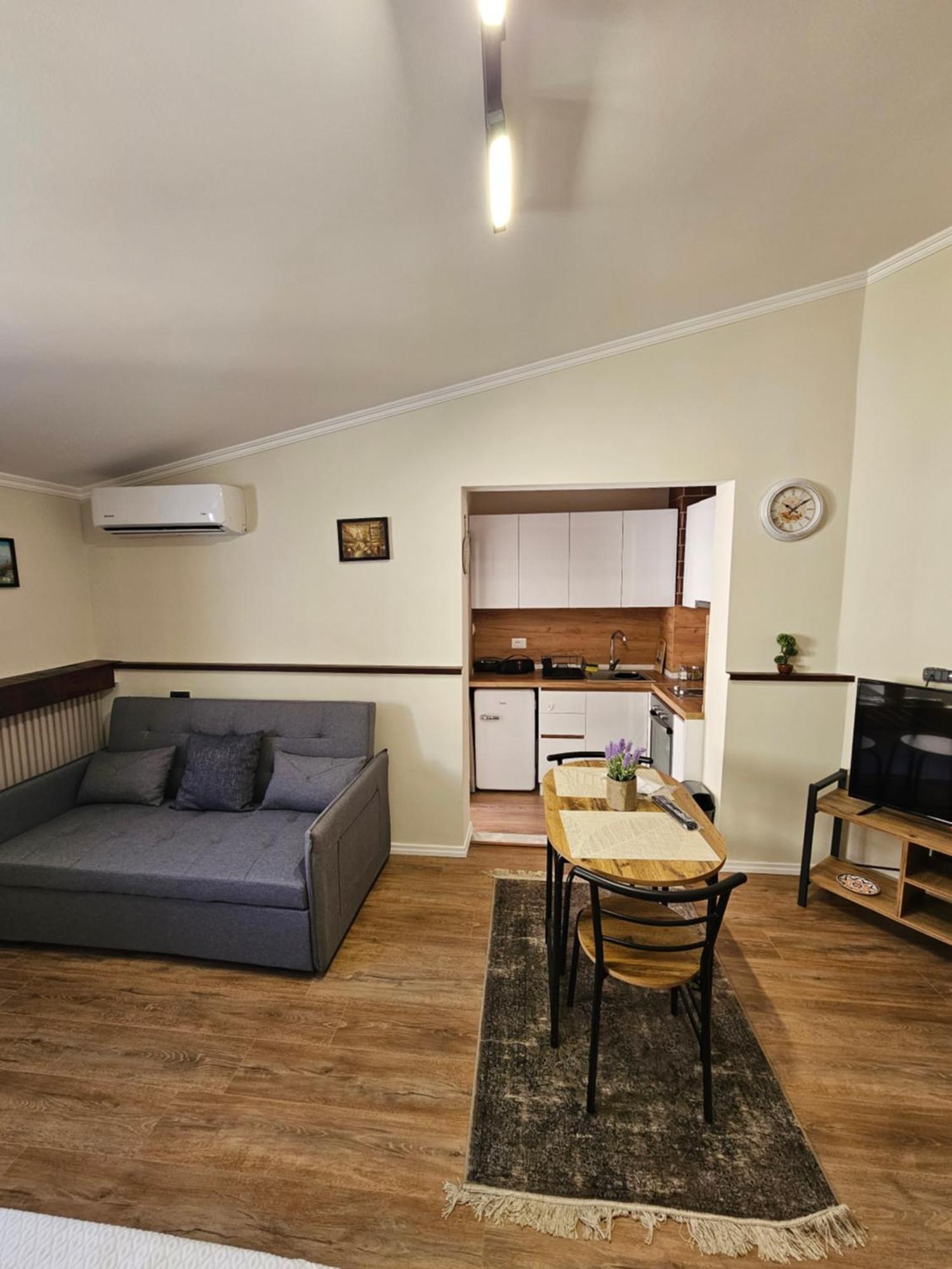 Vila Tafa Apartments Tirana Exterior photo